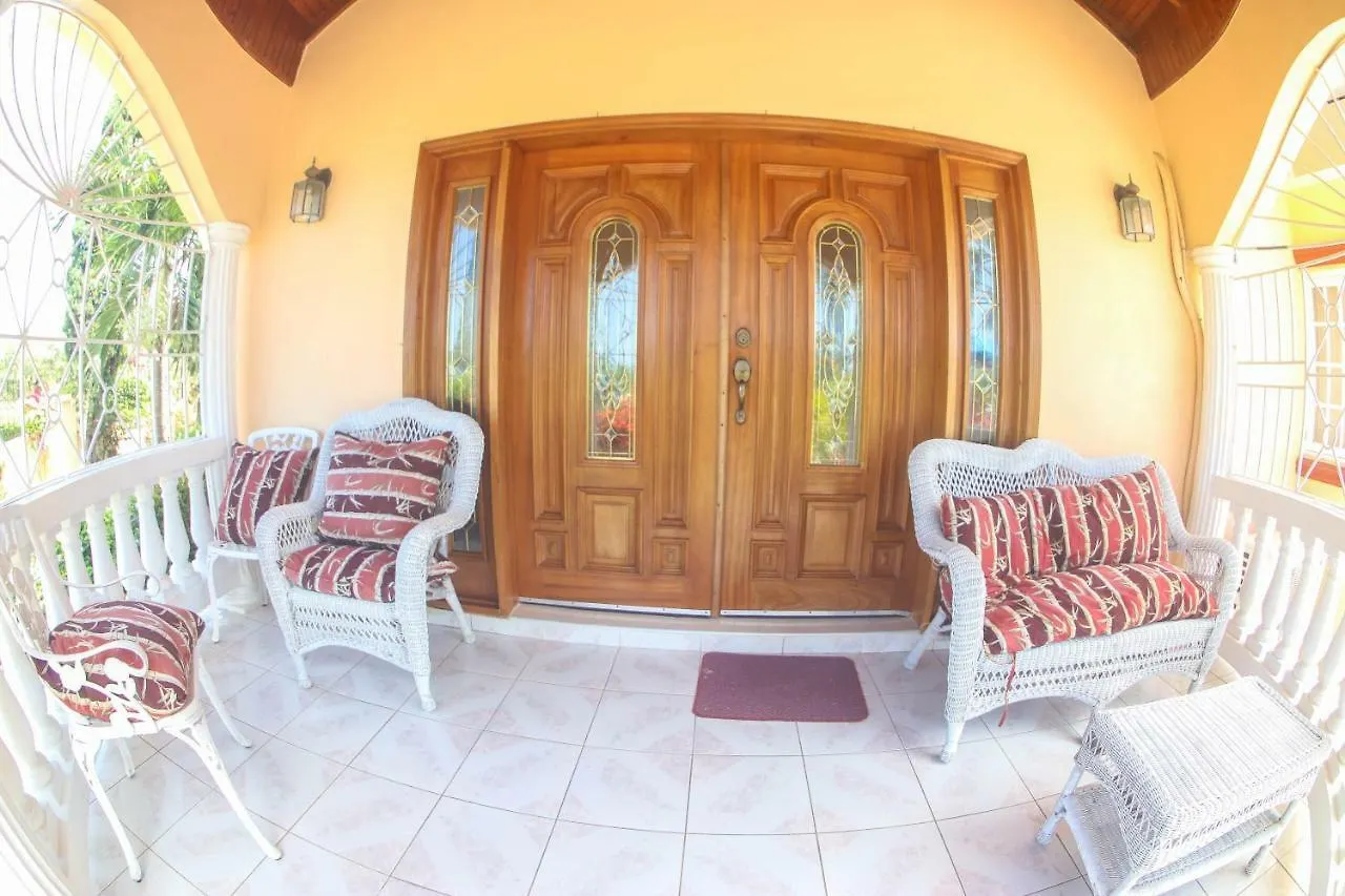 Cindy Villa Montego Bay 0*,